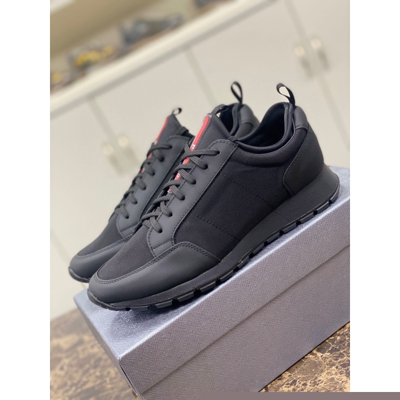 Pra*a casual shoes